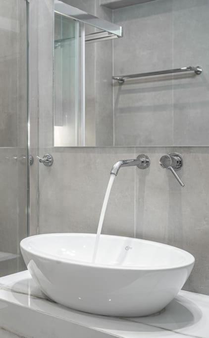 Modernised Athenian Apartment /W 2Br & 2Ba Eksteriør billede